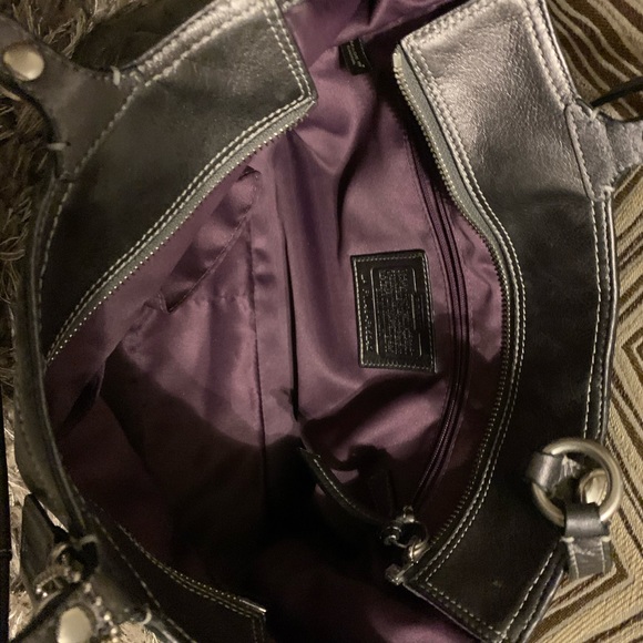 Coach Tote- In very good condition. - Picture 3 of 3